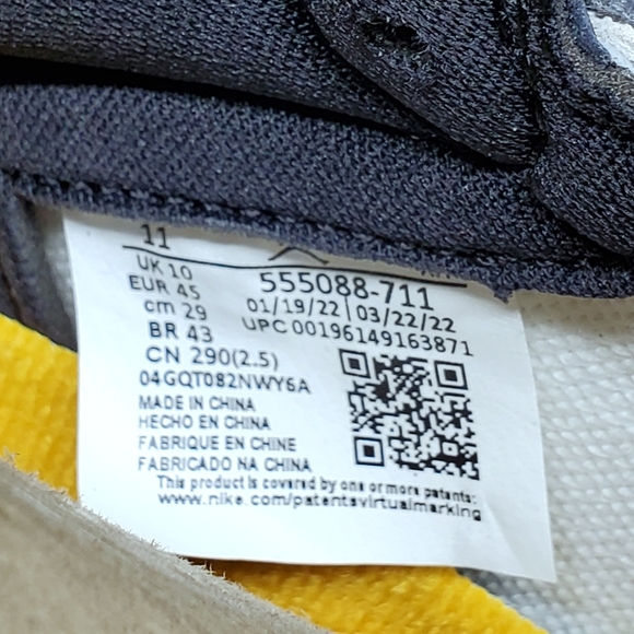 Air Jordan Retro 1 High - Picture 9 of 12